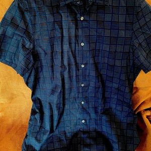 Perry Ellis Slim Fit Button Dress shirt
